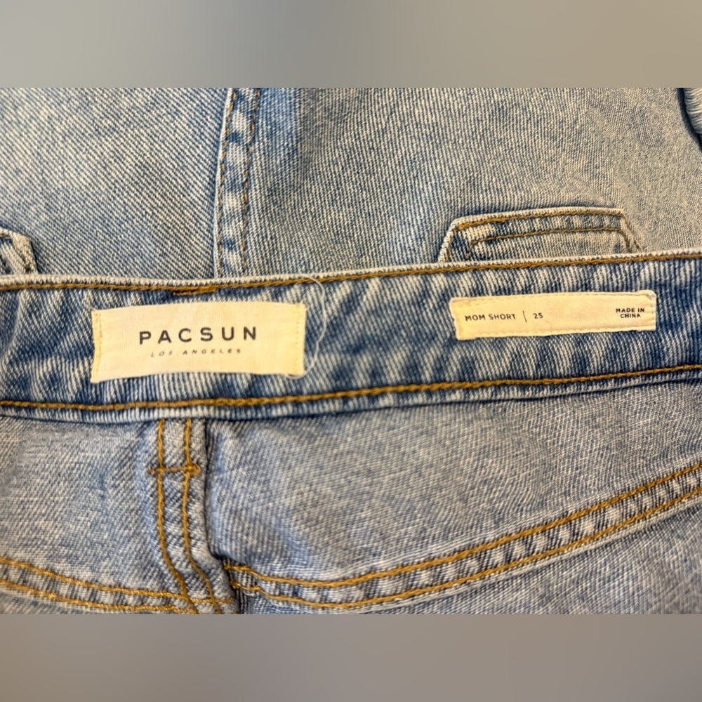 PacSun Mom Shorts - Picture 3 of 4
